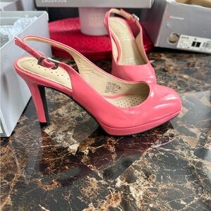 Rockport Pink Bubblegum Slingback Heels